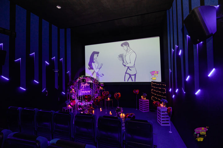 THE PRIVATE THEATRE : a tailored premiere